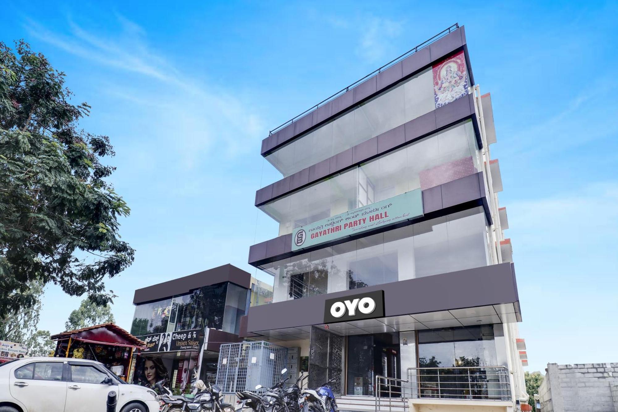 班加罗尔 Oyo Flagship Gayathri Lodging & Boarding酒店 外观 照片